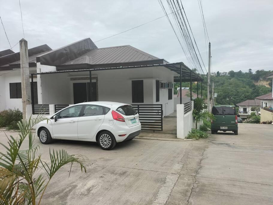 Comfy Bungalow Near Ateneo De Cebu Мандауэ Экстерьер фото
